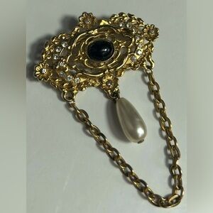 5/$25 Vintage Victorian Gold and Black pearl chain Brooch